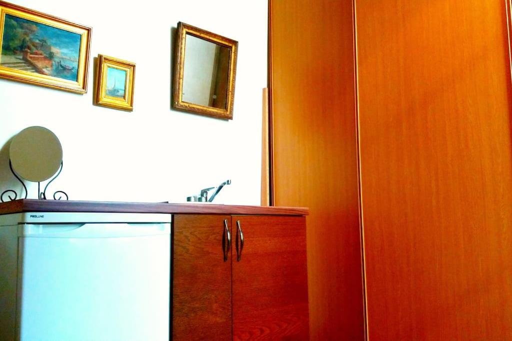 Small Luxurious Room In The Heart Of Saint Germain Párizs Kültér fotó