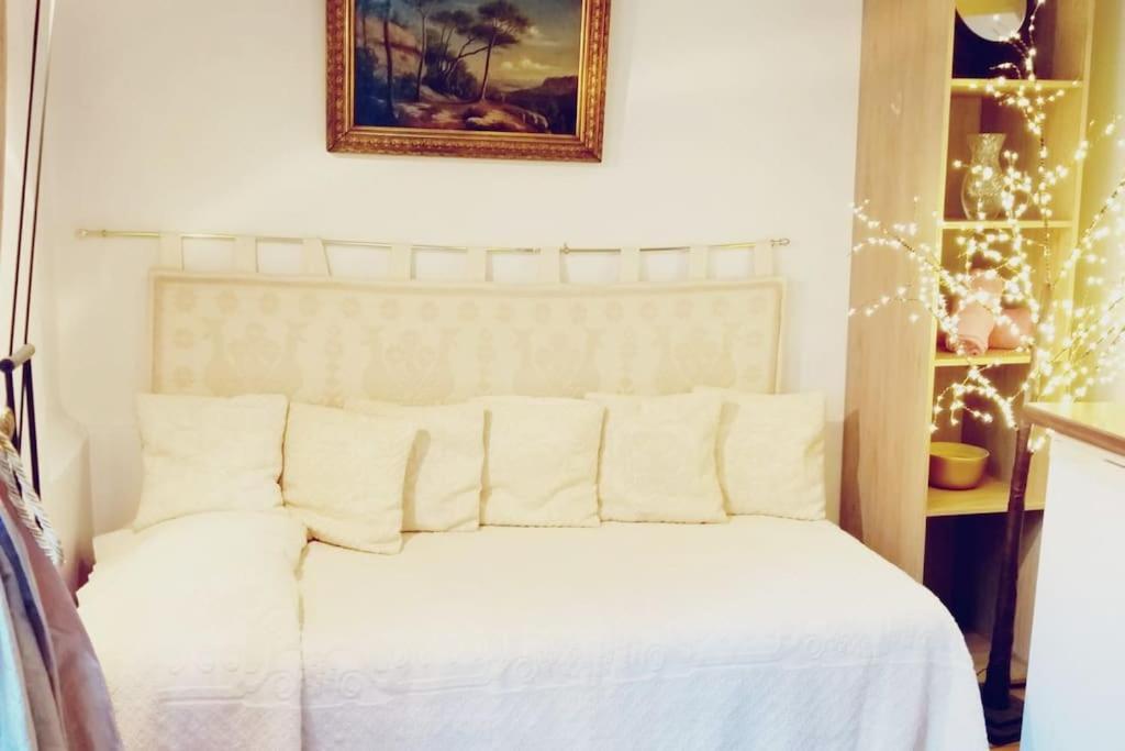 Small Luxurious Room In The Heart Of Saint Germain Párizs Kültér fotó